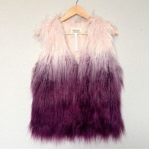 Thread & Supply Ombre Faux Fur Vest size
Large